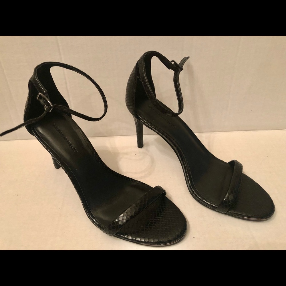 Banana Replubic heels